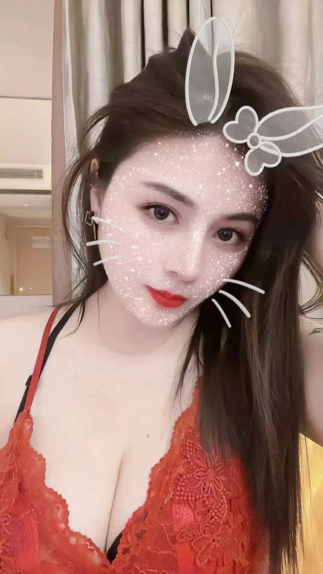 罗湖区性感迷人小姐姐