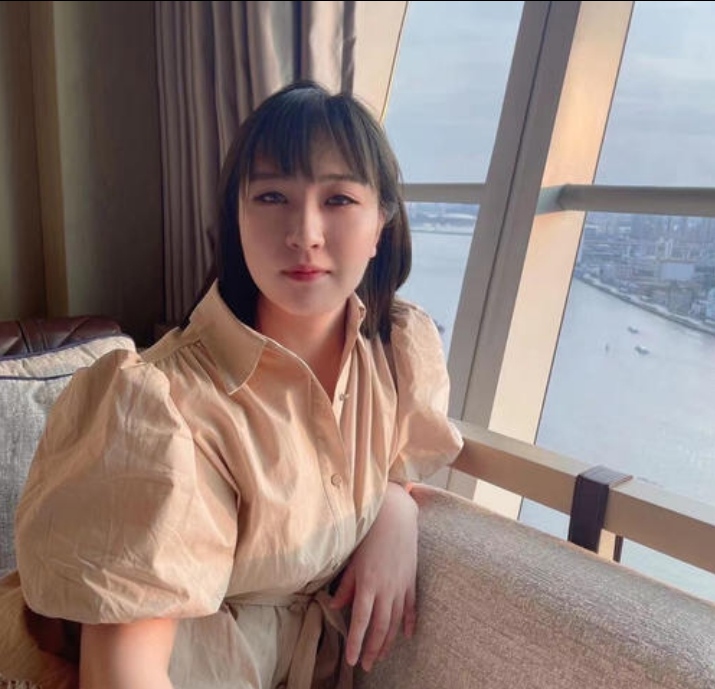 可爱型少妇，下面会吸你