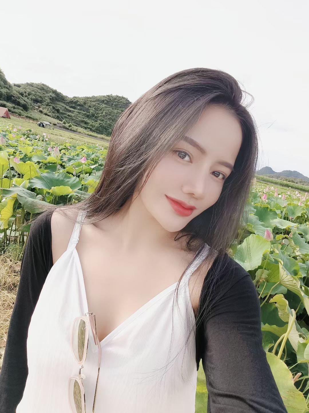 静安气质美女丫丫