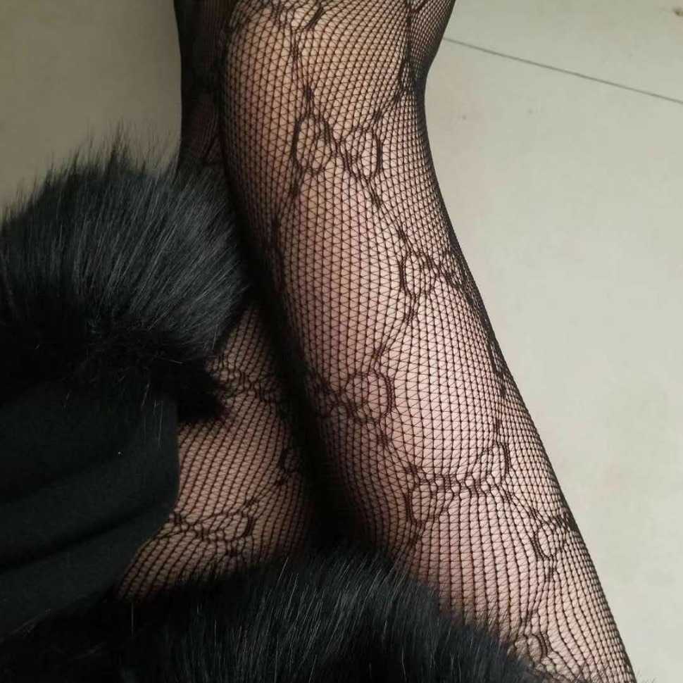 西安极品嫩妹，喷水喷的厉害