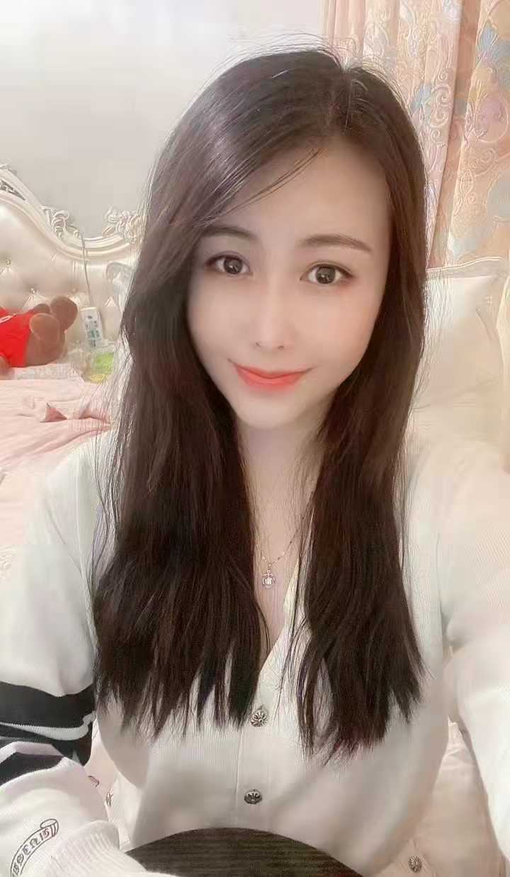 kh认真吸的我很爽，做~ai姿势又配合觉得很顶