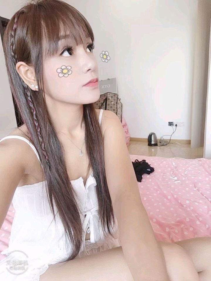 南昌八一广场可爱萝莉妹妹