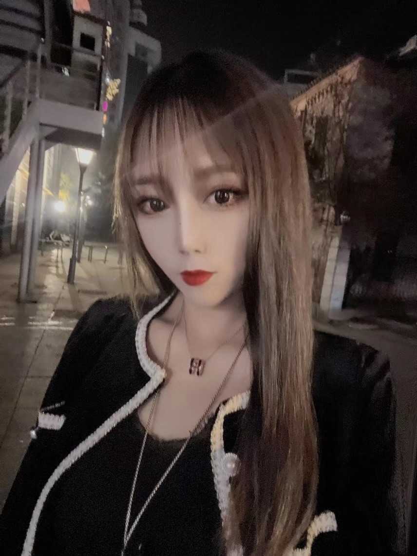 黑丝御姐做服务 态度好 极品身材