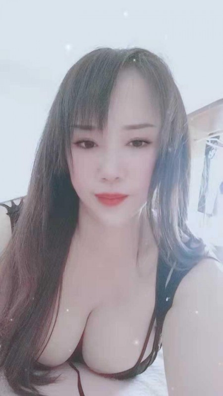 大胸少妇一枚还行