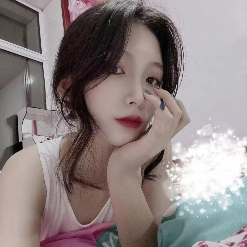 年轻可爱的妹子什么都会