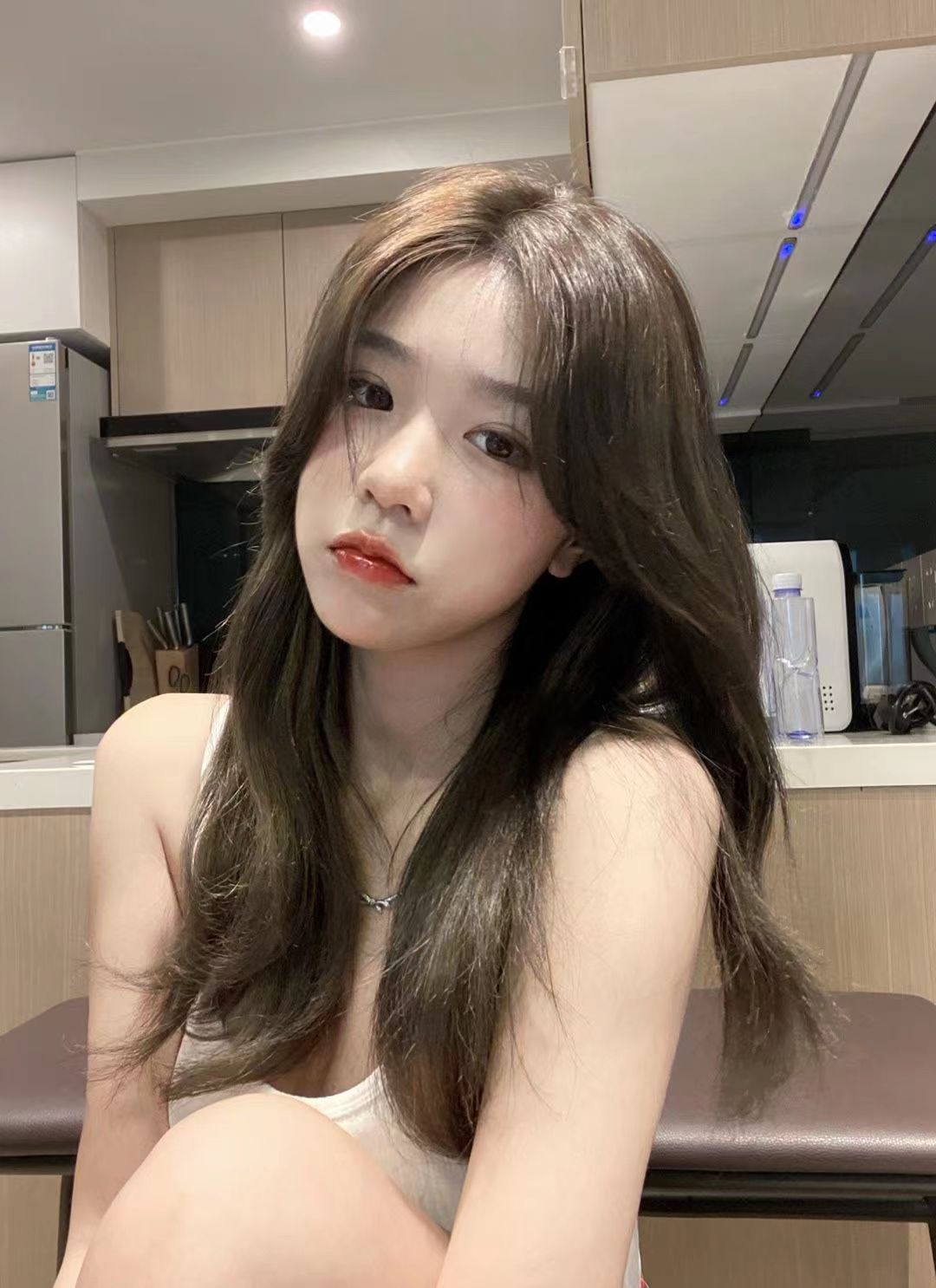 手感那种弹性很难表达。胸真的是挺