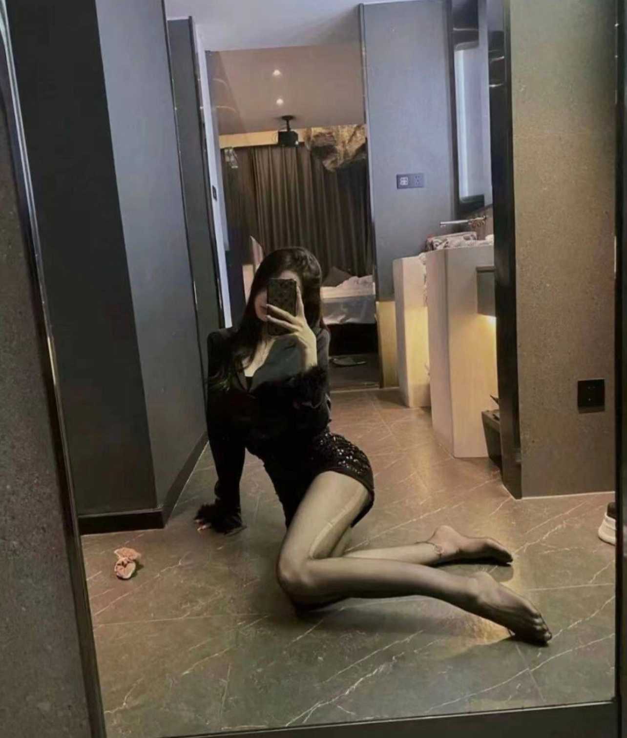 吹箫完还有磨棒，爽的我快把持不住