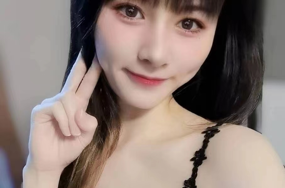 服务系妹子盈盈