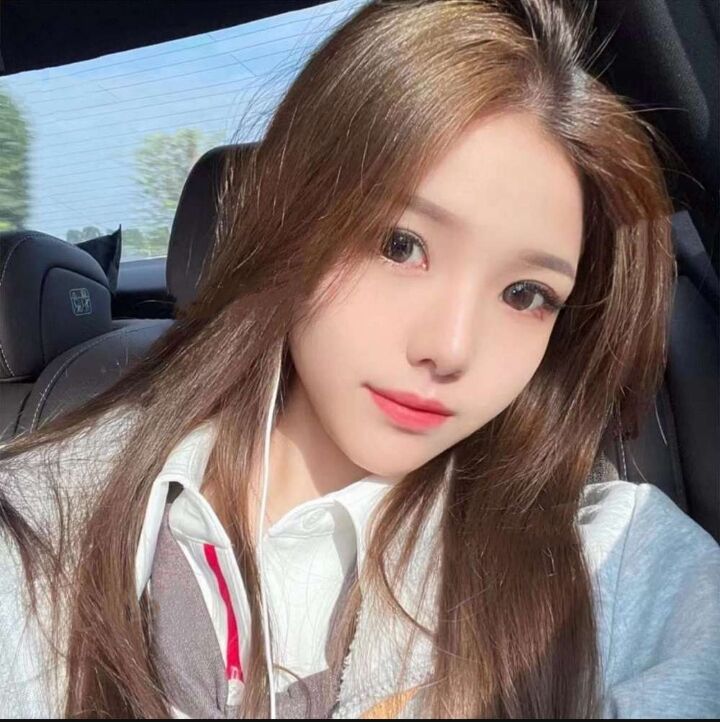 重庆甜美学生妹妹