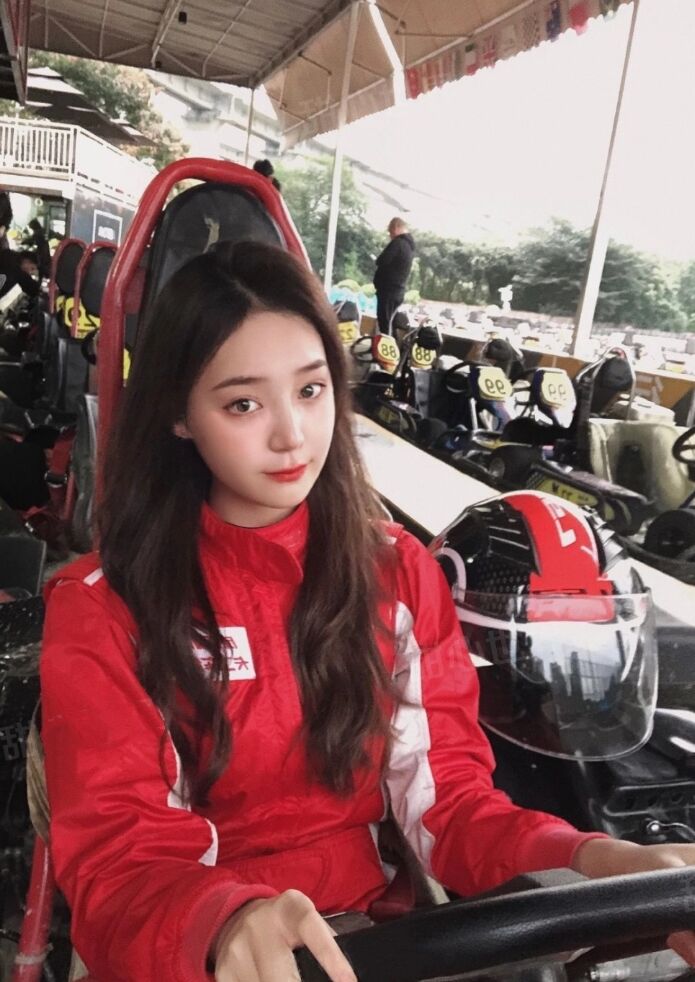 重庆高颜值邻家型女孩