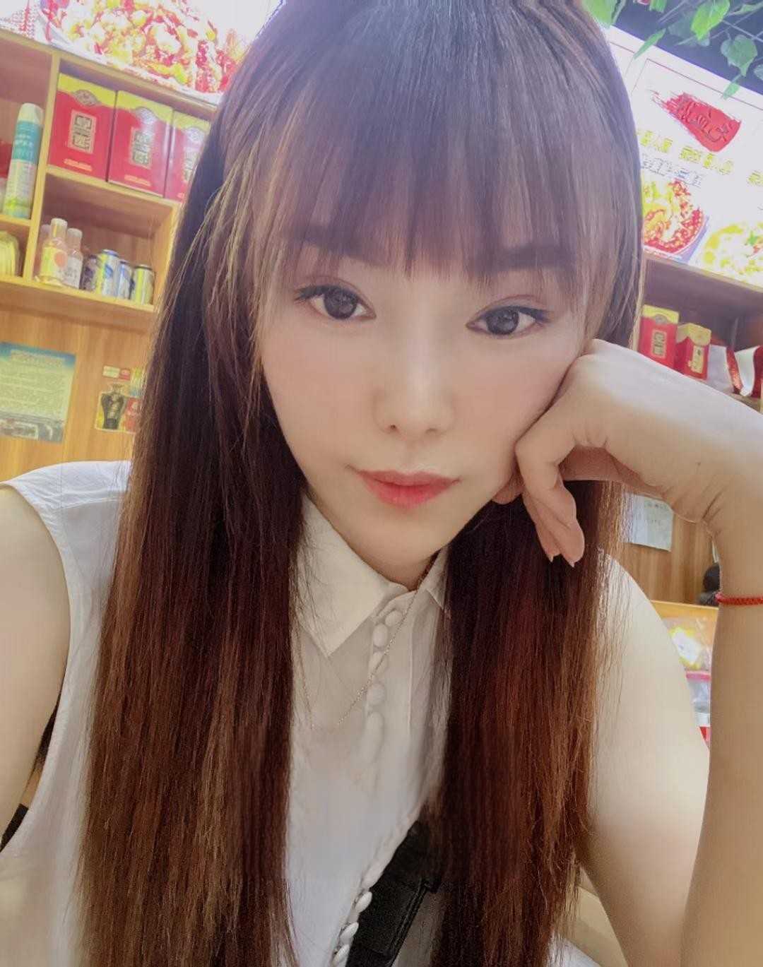 江宁小野猫，服务系妹子