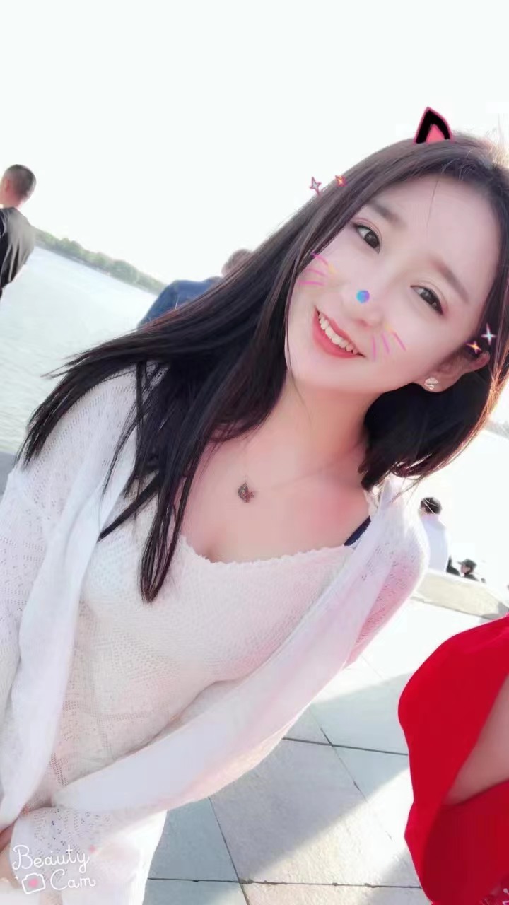 撞着柔软的小屁股特别舒服