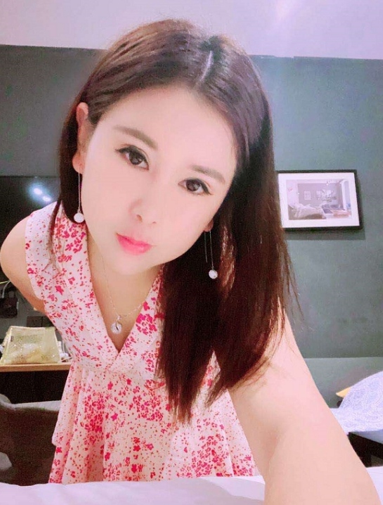 本人和照片一样很舒服