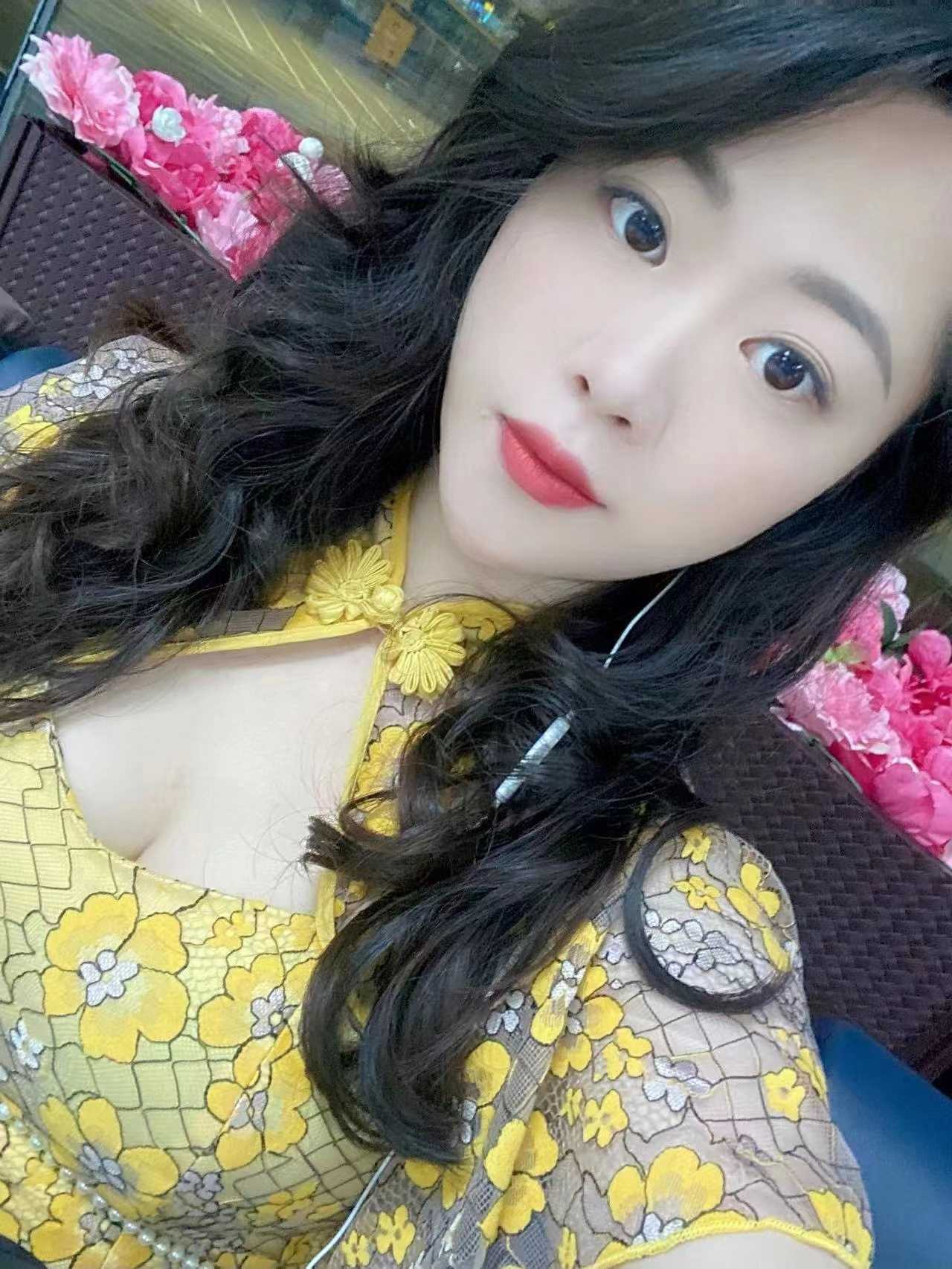 听话，玩的开，性格开朗