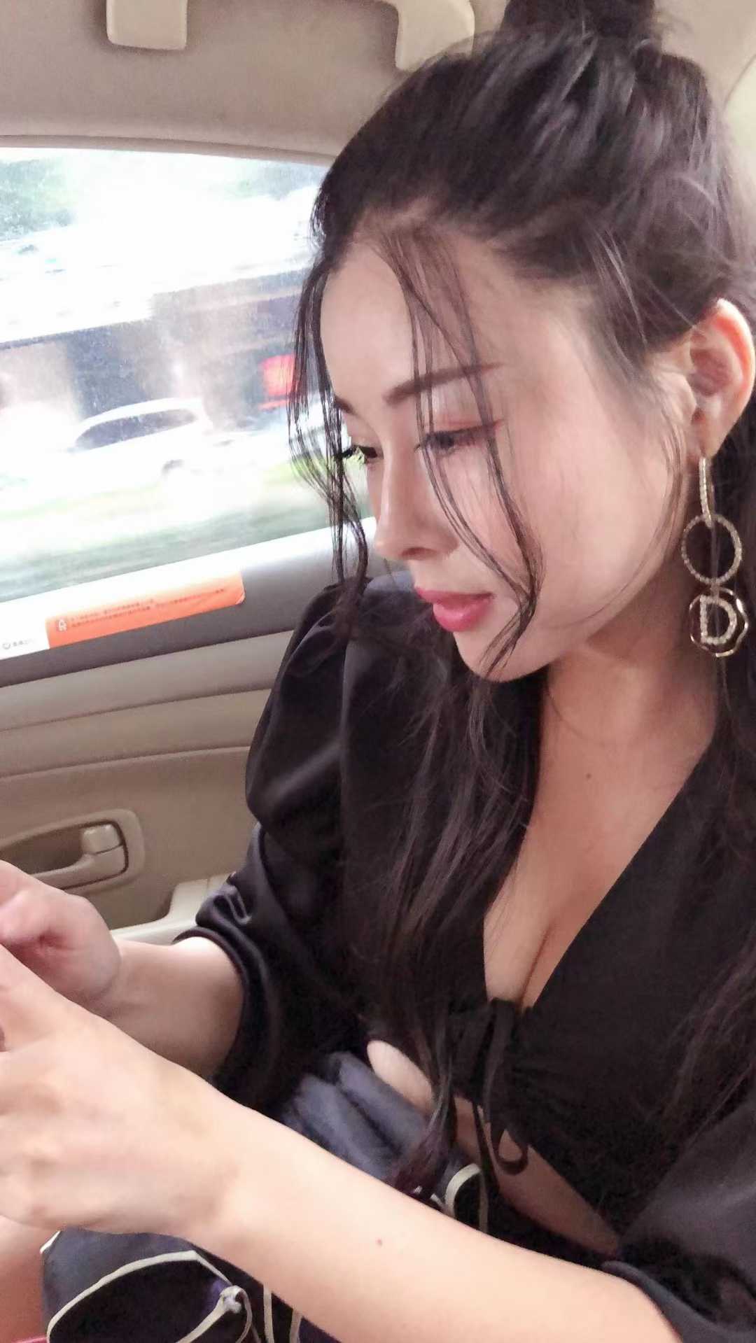 性价比很高的熟女姐姐