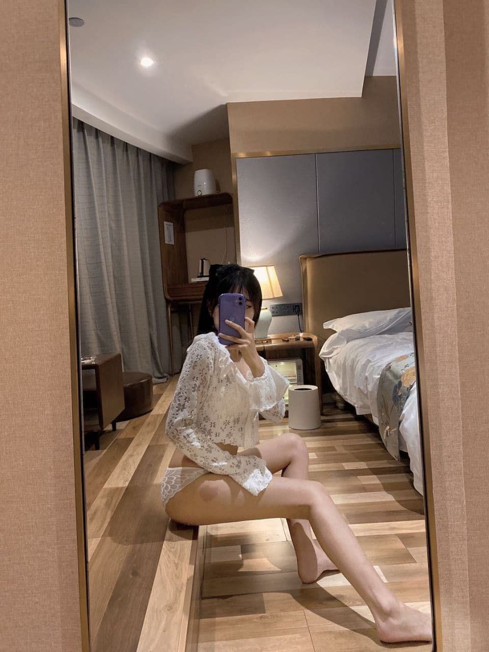 南山太子港附近00后小嫩妹 乖巧听话 服务不差