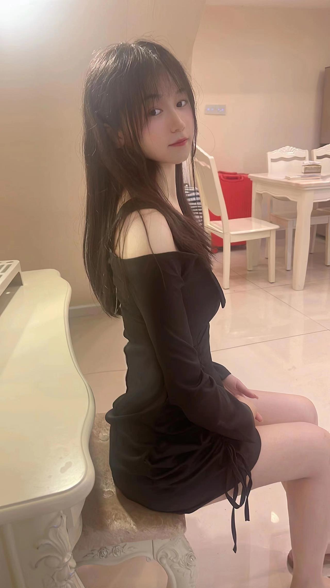 04年会调情的水嫩学妹