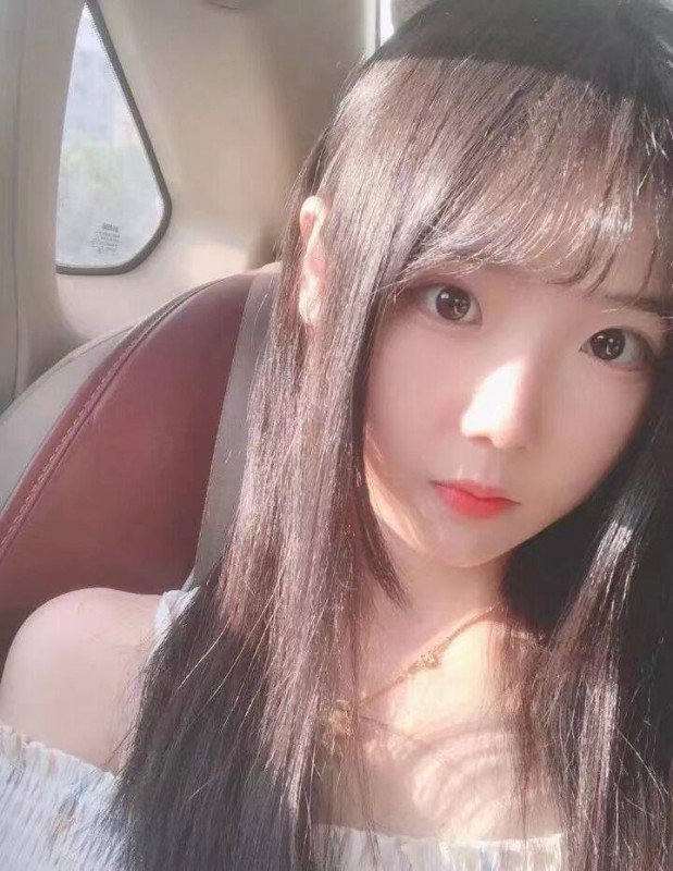 年轻妹妹胸大 皮肤白 活好