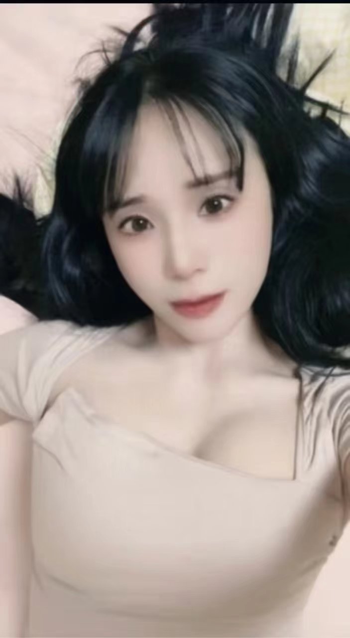 丰满小姐姐小汐汐