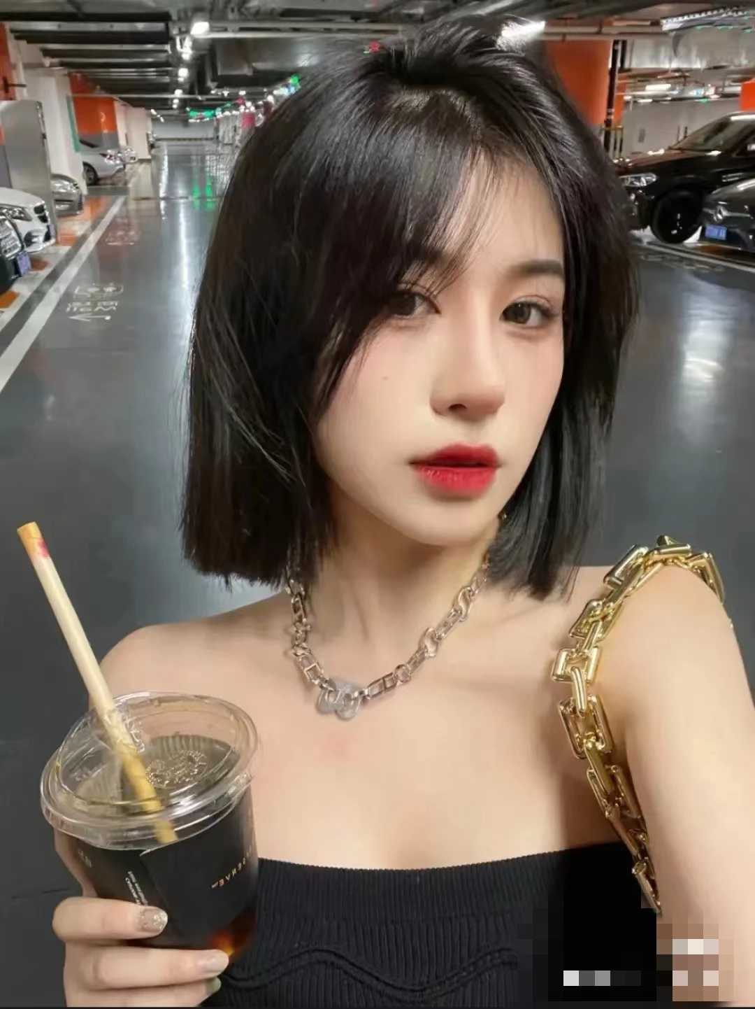 学生川妹子思涵