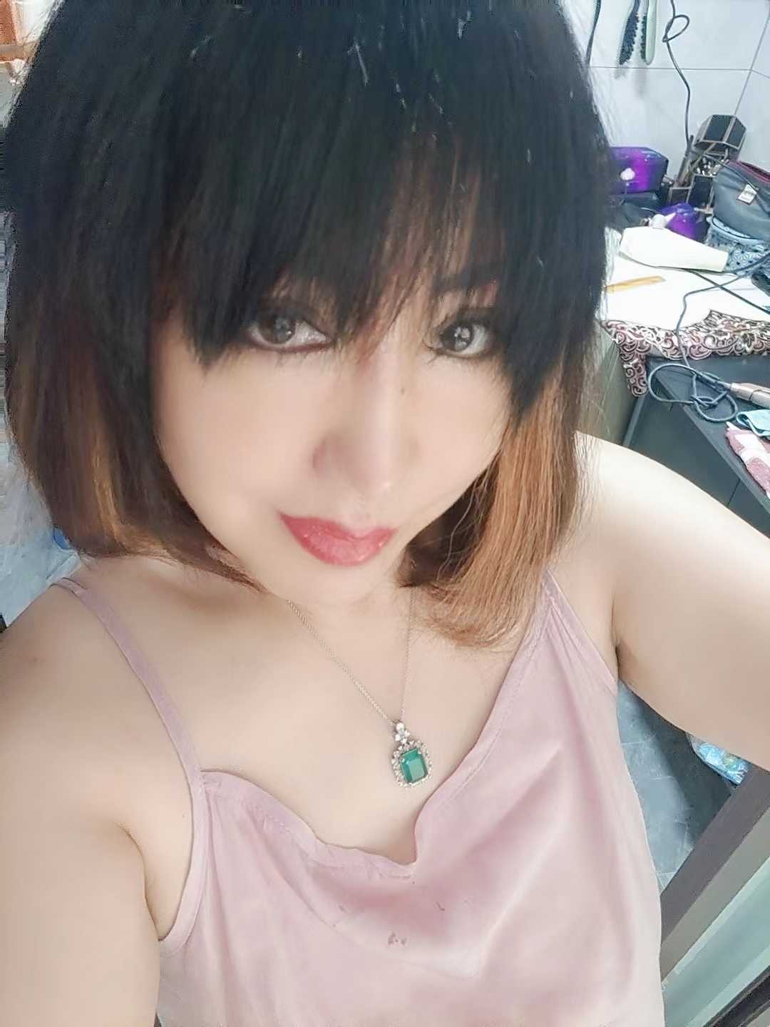 风韵犹存的姐姐