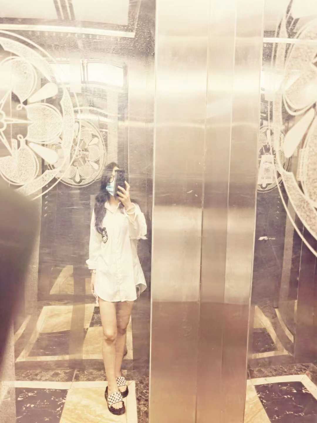 戴眼镜的风s的少妇