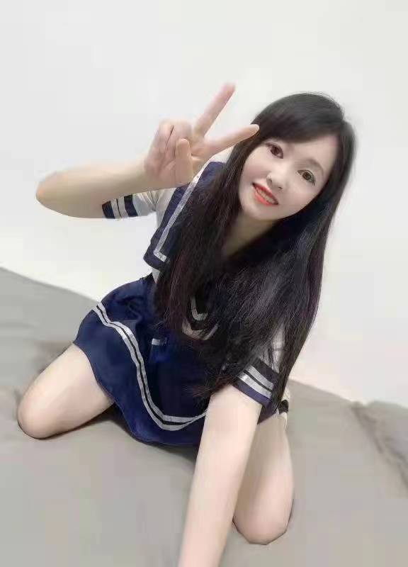 服务多多，性感妖娆