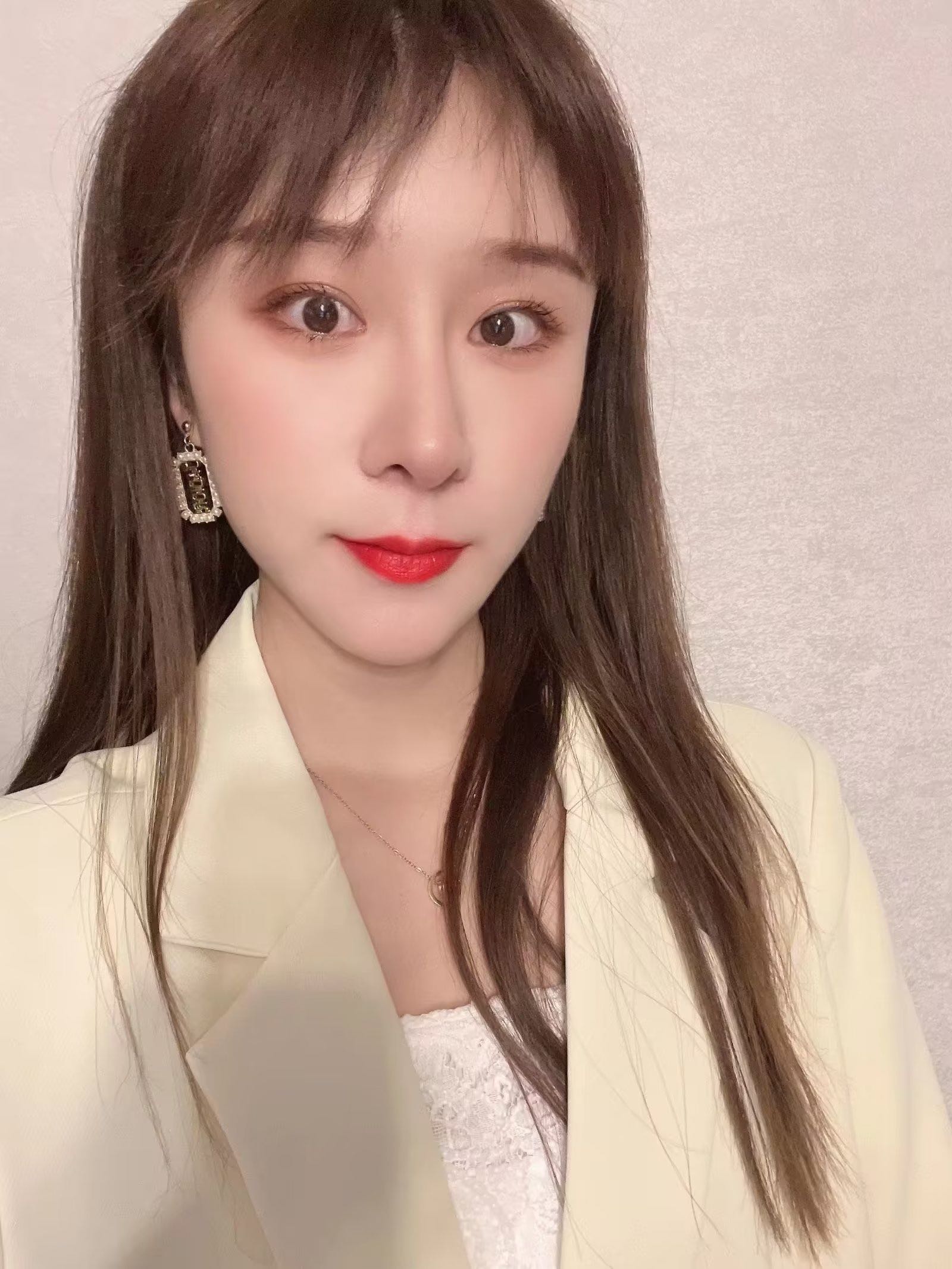 身材外貌都可以看了就想日