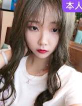 刚下水的性感宝藏女孩，超级粉嫩