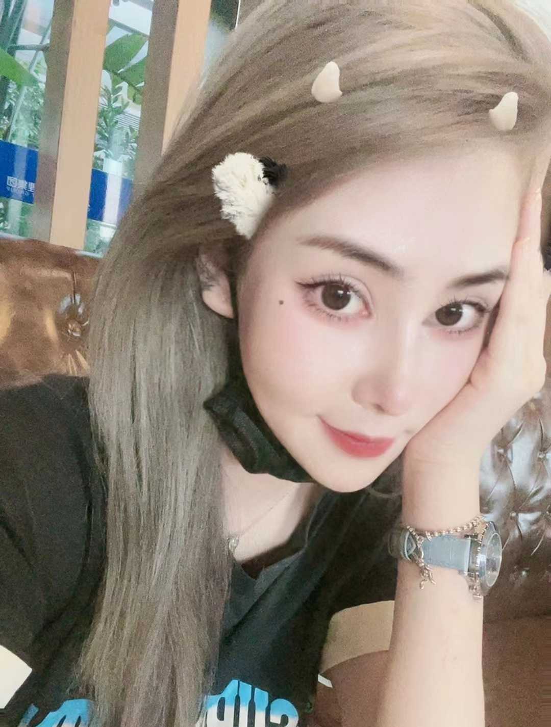 广渠门兼职大胸美女