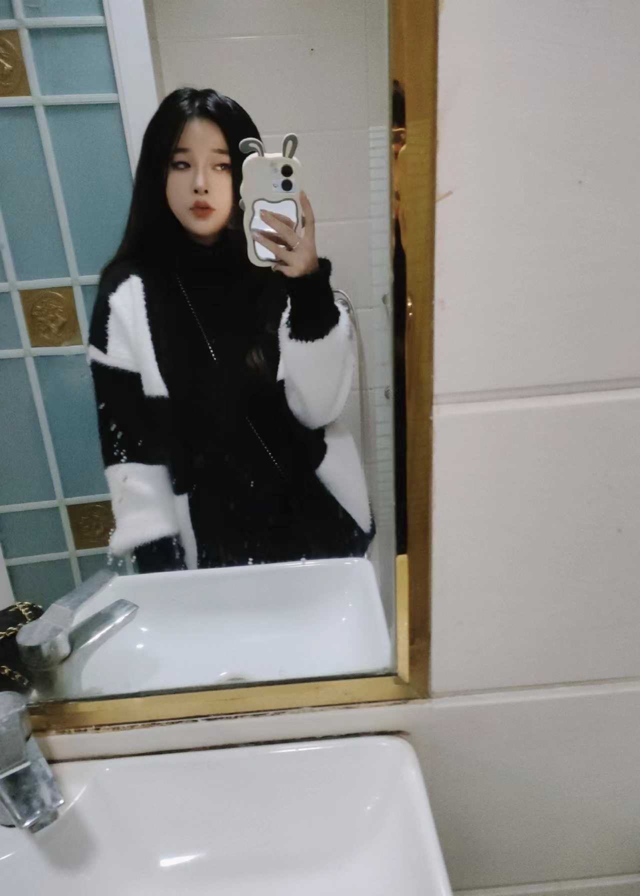 服务系清纯妹子青柚