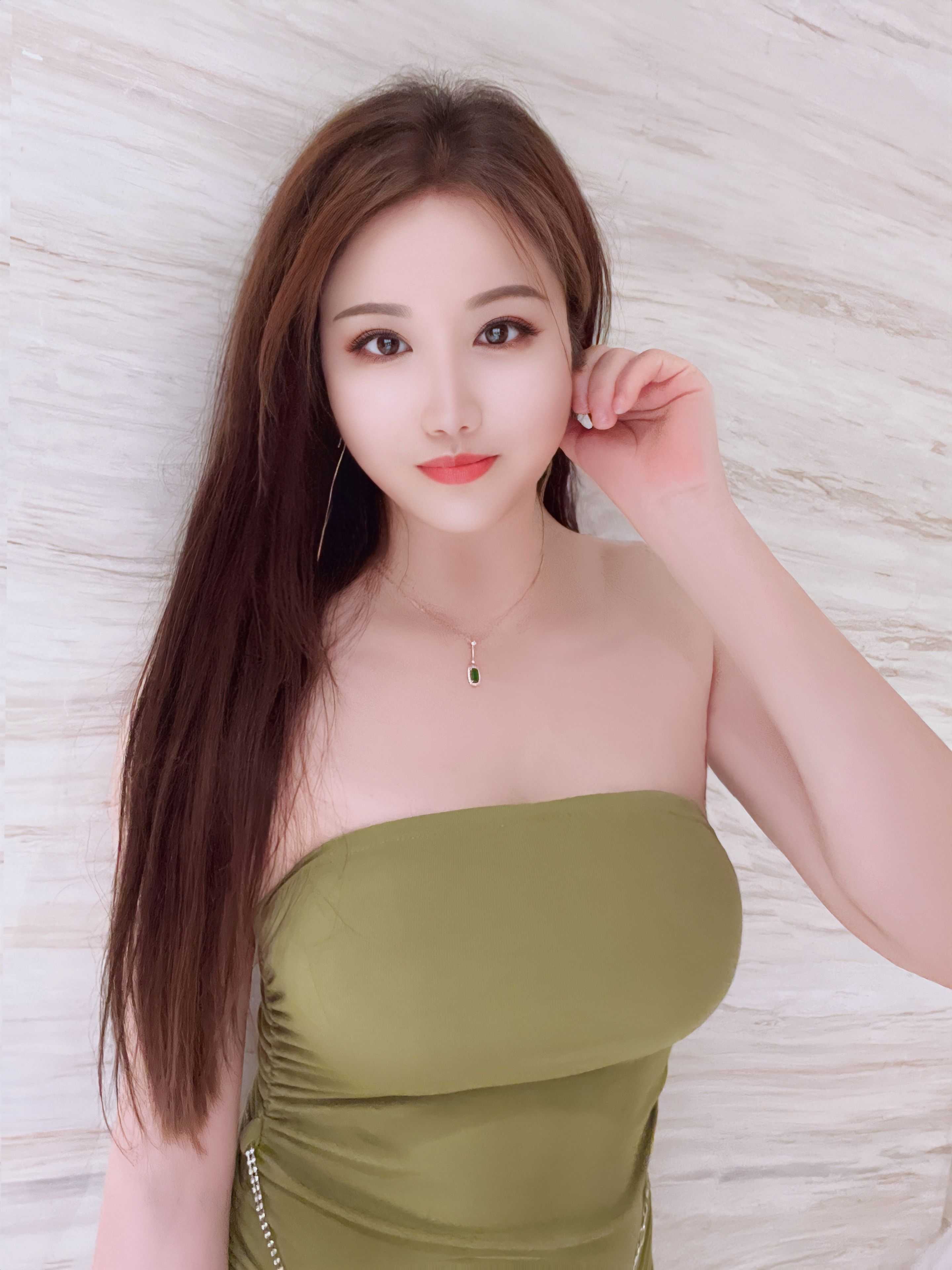 服务系清纯妹子小雨点