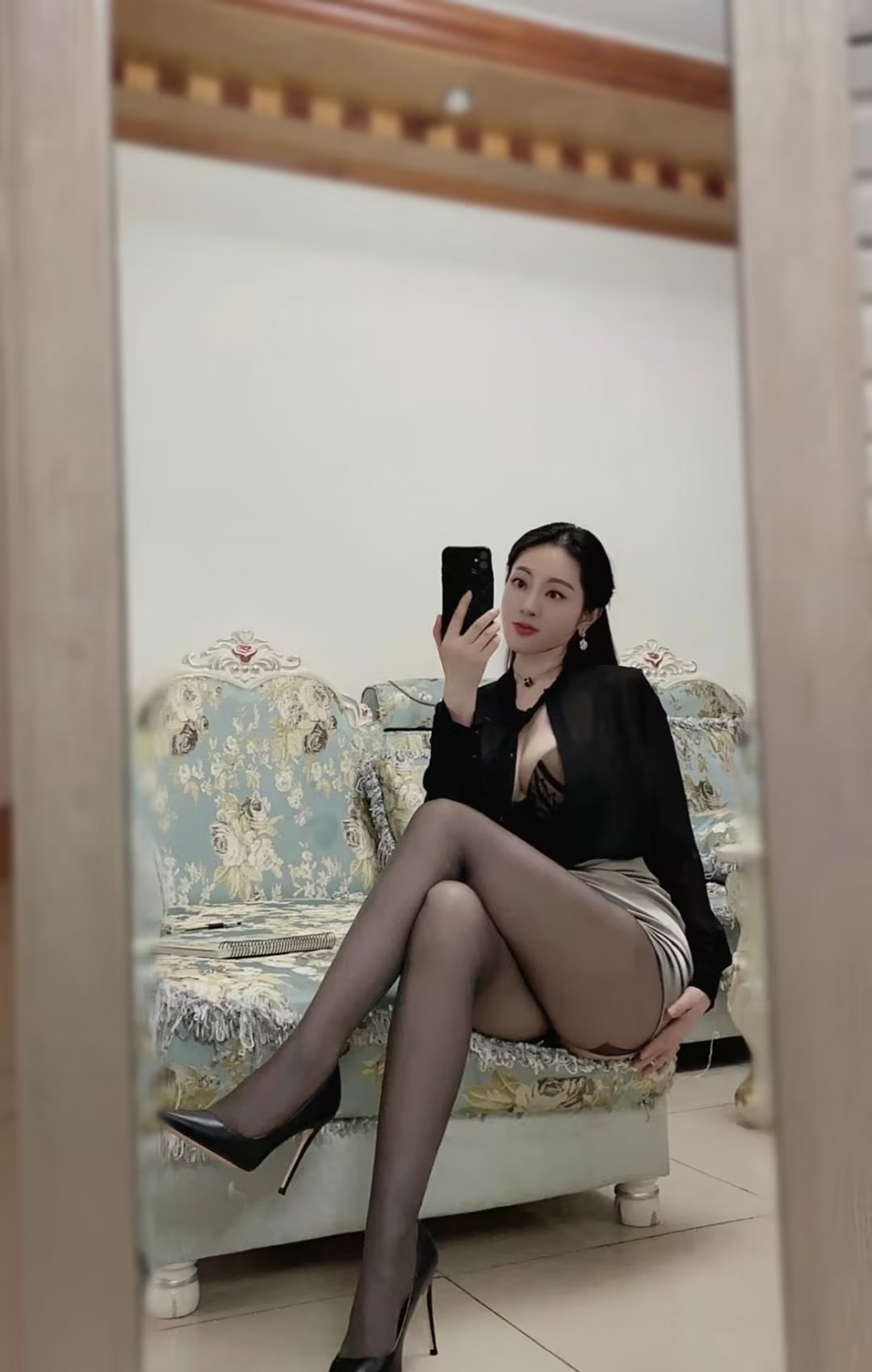 新市区性感御姐，颜值在线