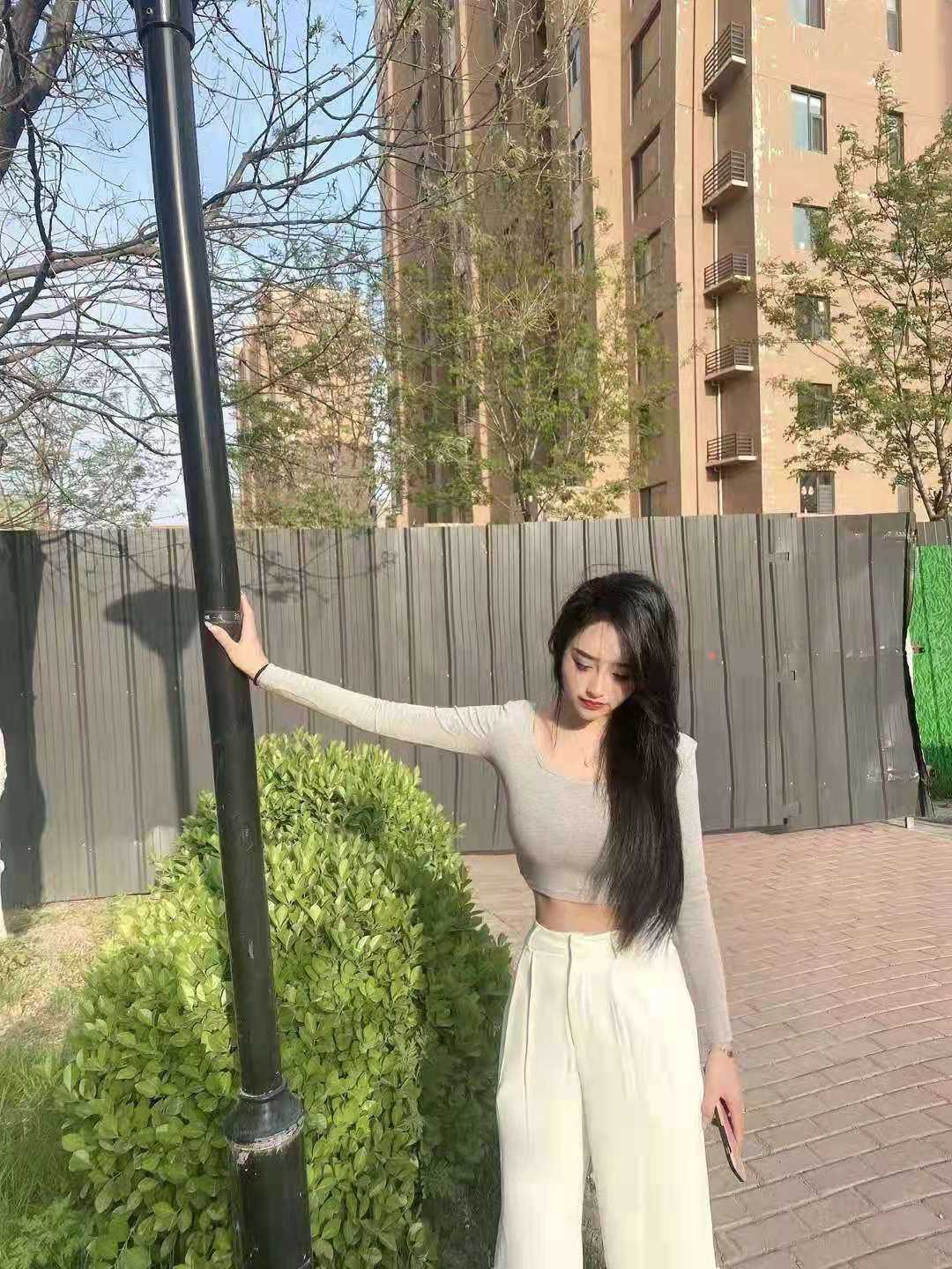 服务系萌妹子梦琪