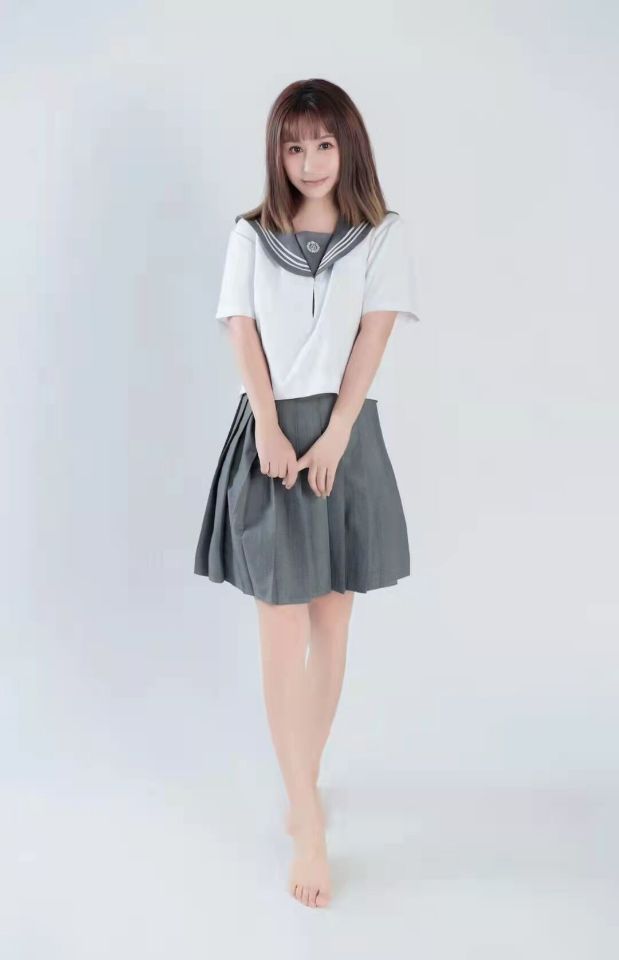 服务系清纯小姐姐