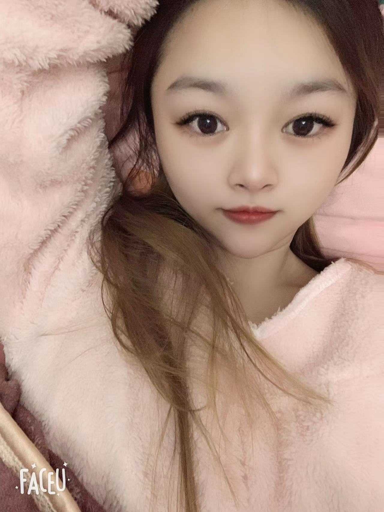 服务系清纯妹子