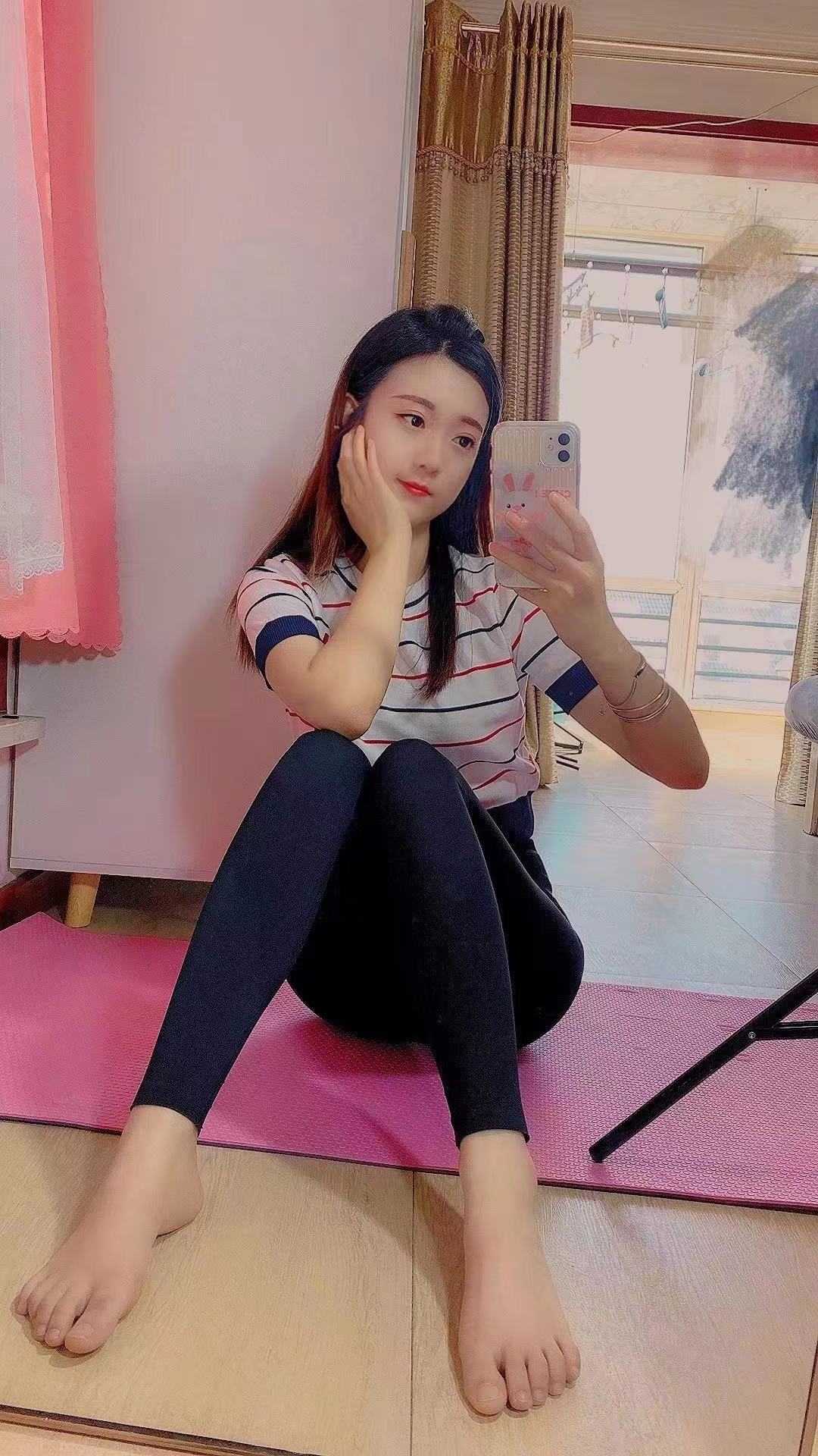 甜美系性感小丸子