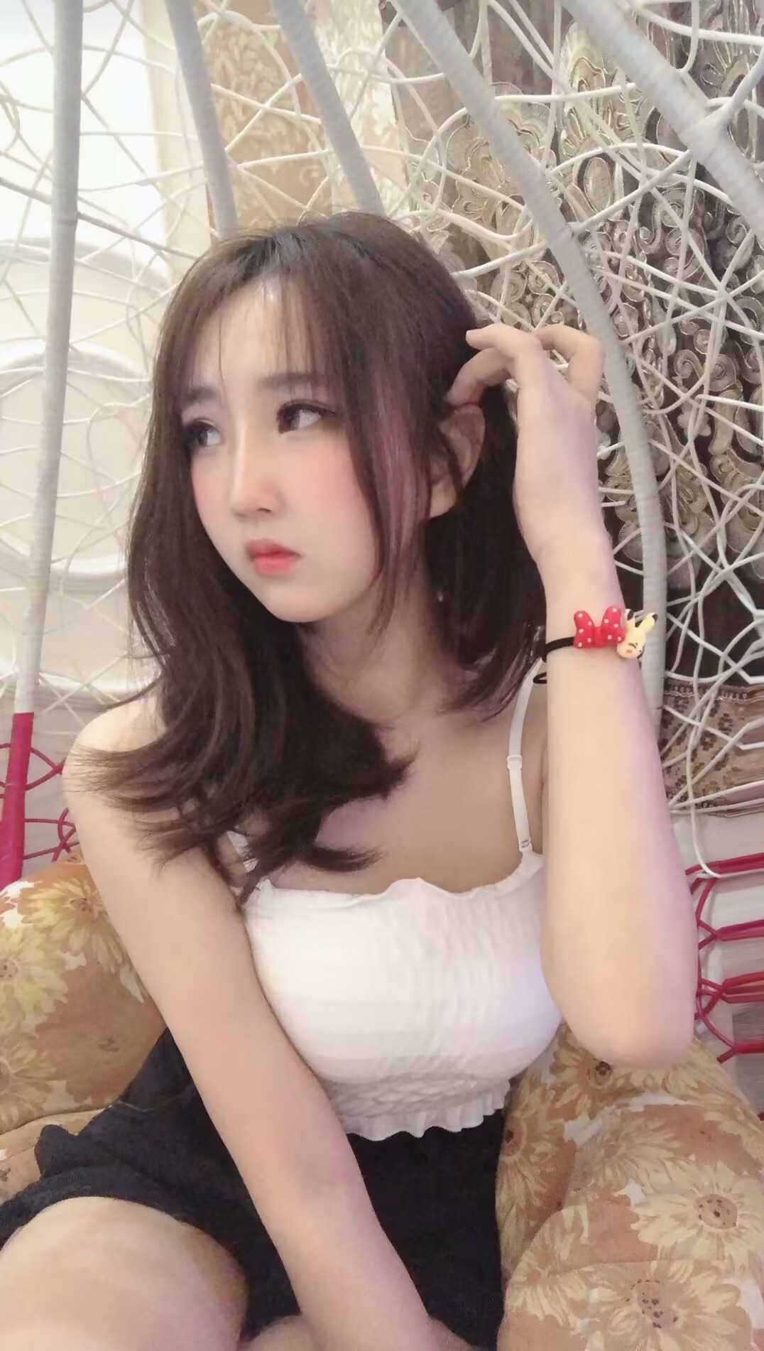 服务系漂亮妹子