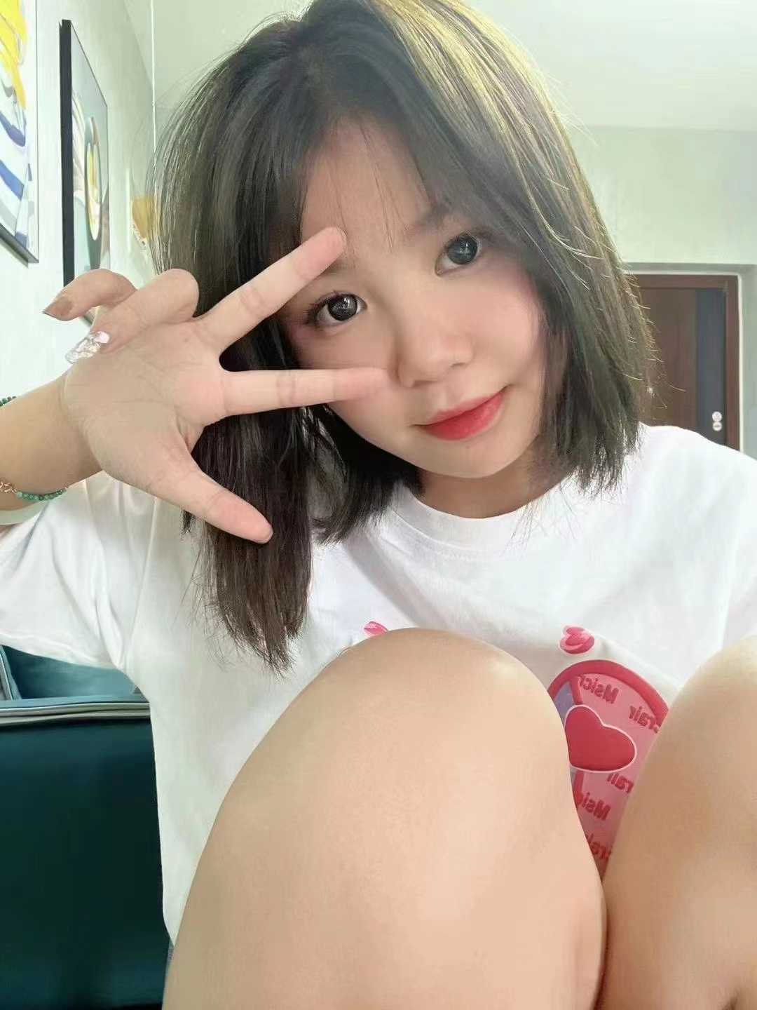 极品身材，嫩妹水多b紧