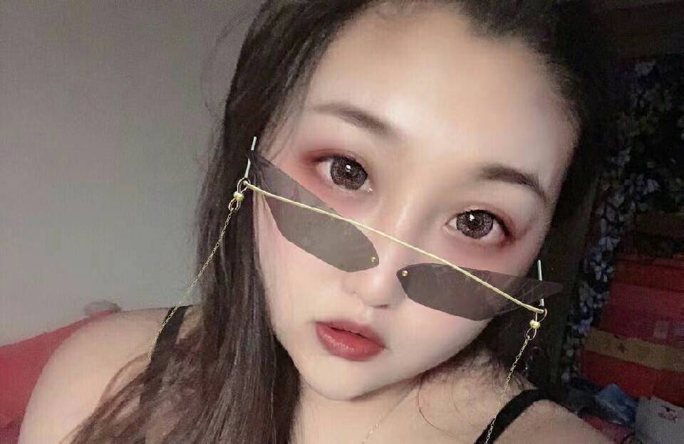 欣然是我玩过的里面最紧的