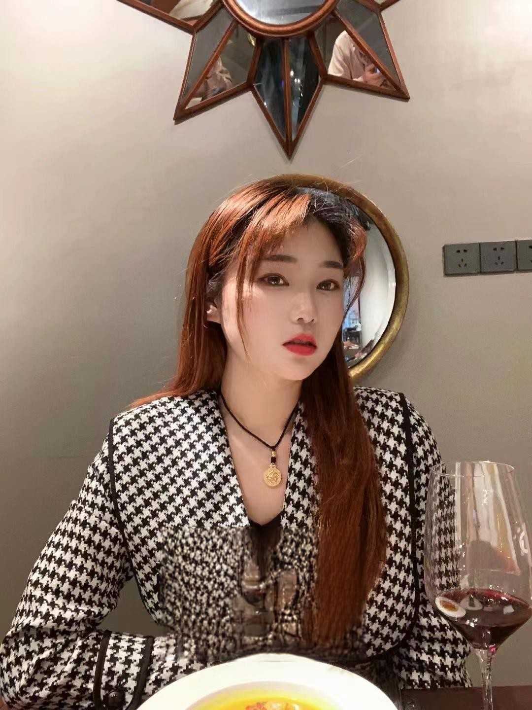 花果园Sao嫩小妹