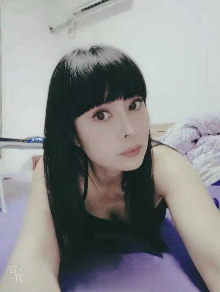 会展成性感少妇