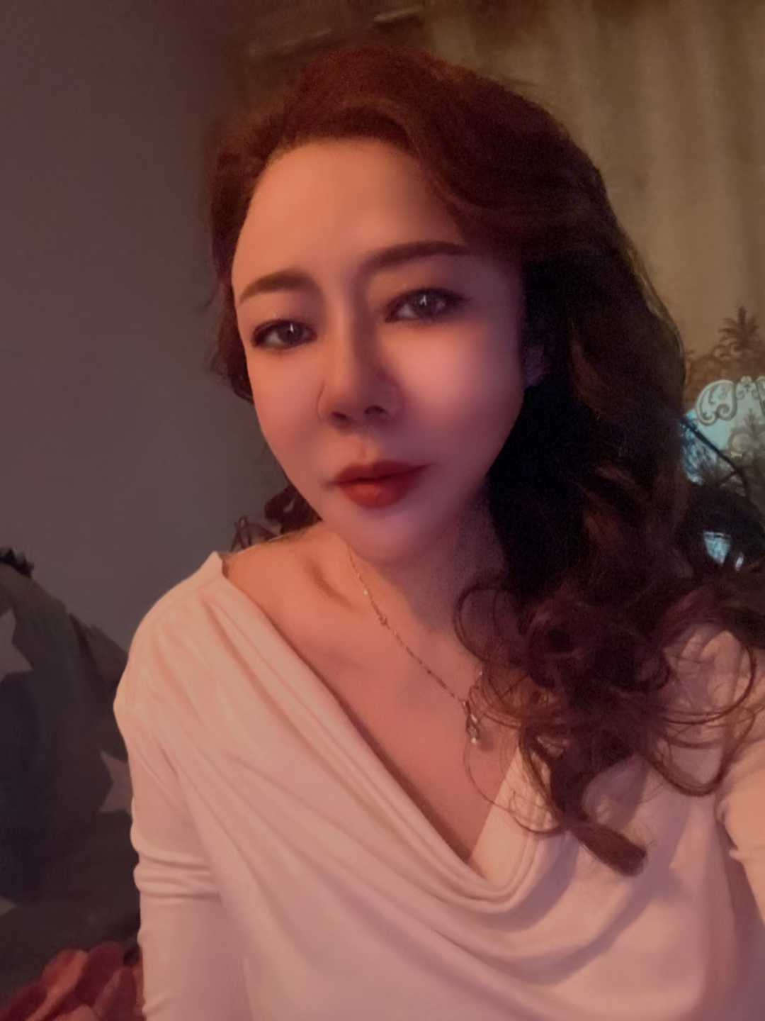 服务系风韵熟女