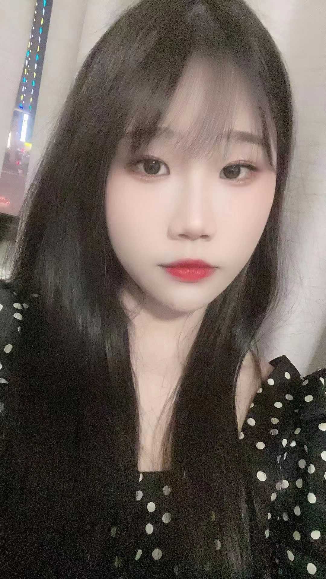 妹子挺热情，服务不少