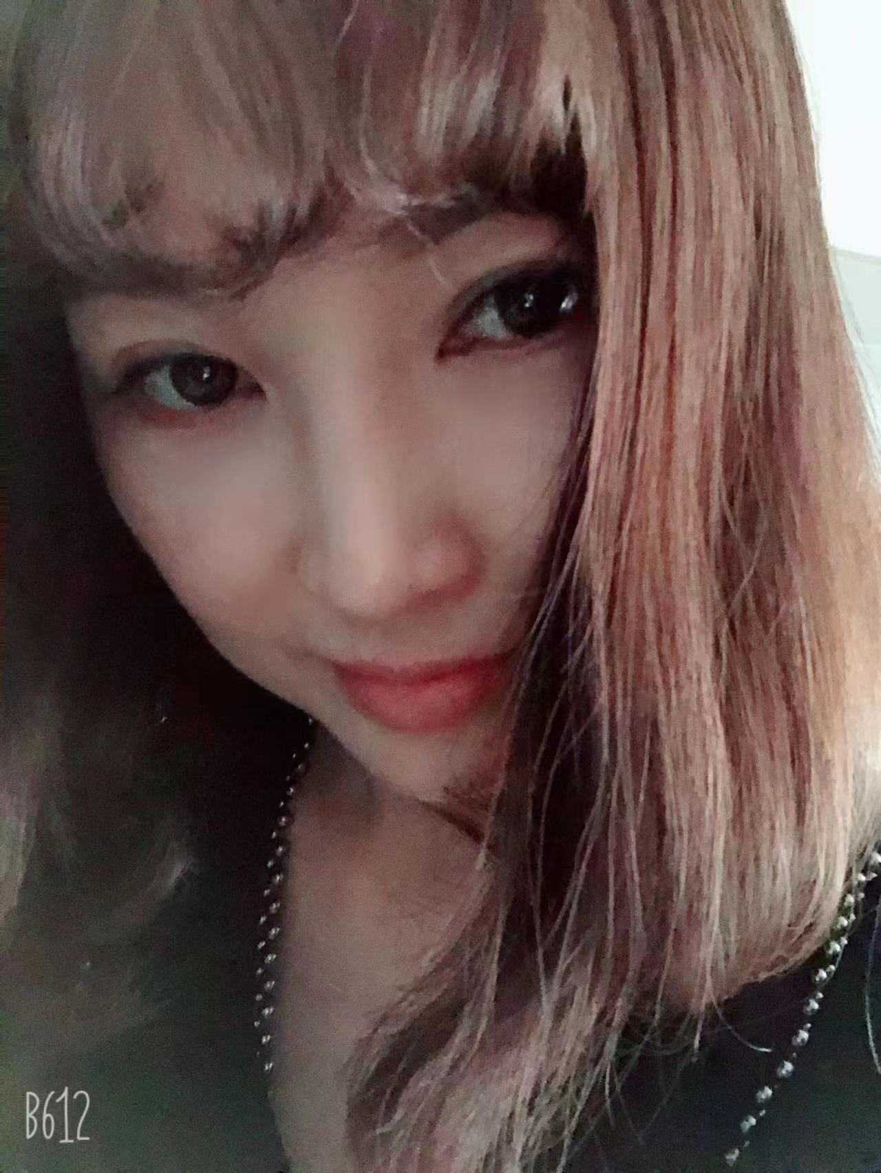 腿长腰细无赘肉，热情健谈服！