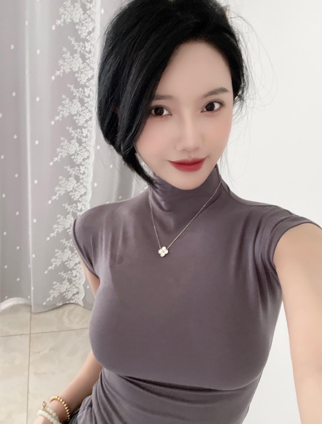 性感的纯欲风姐姐