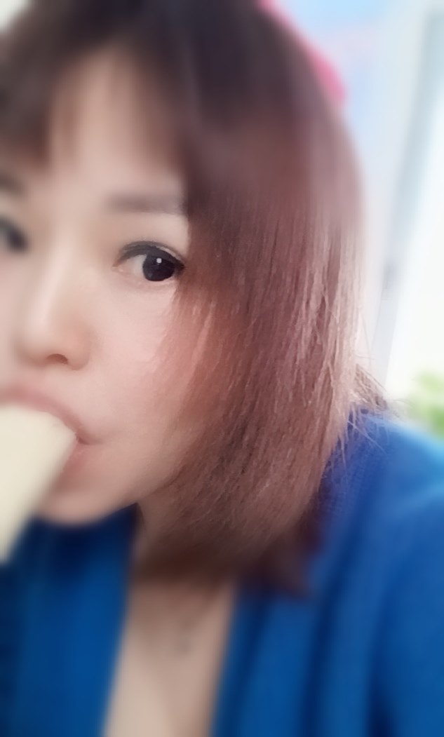 昌岗丰满性感少妇