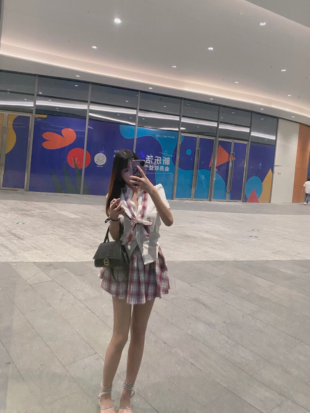 江北年轻漂亮兼职小姐姐