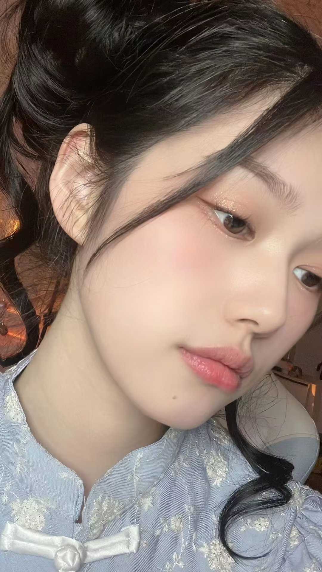 颜值党可以试试，服务一般