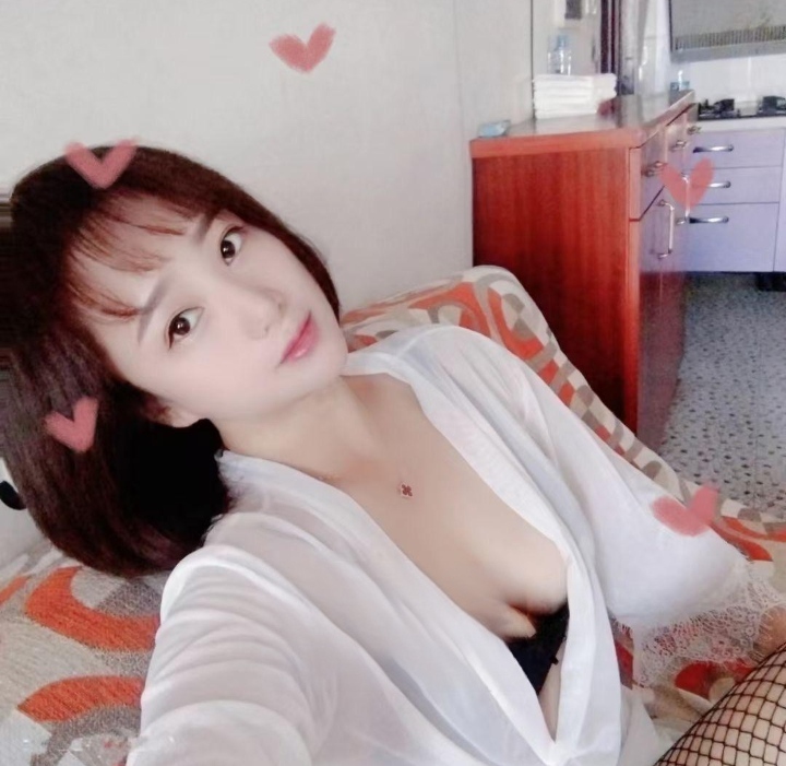 多多关照服务系新人琪琪